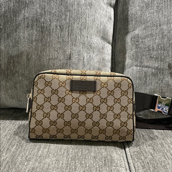 Gucci Beige/Ebony GG Canvas Belt Bag/Crossbody Bag Unisex - Picture 4 of 13